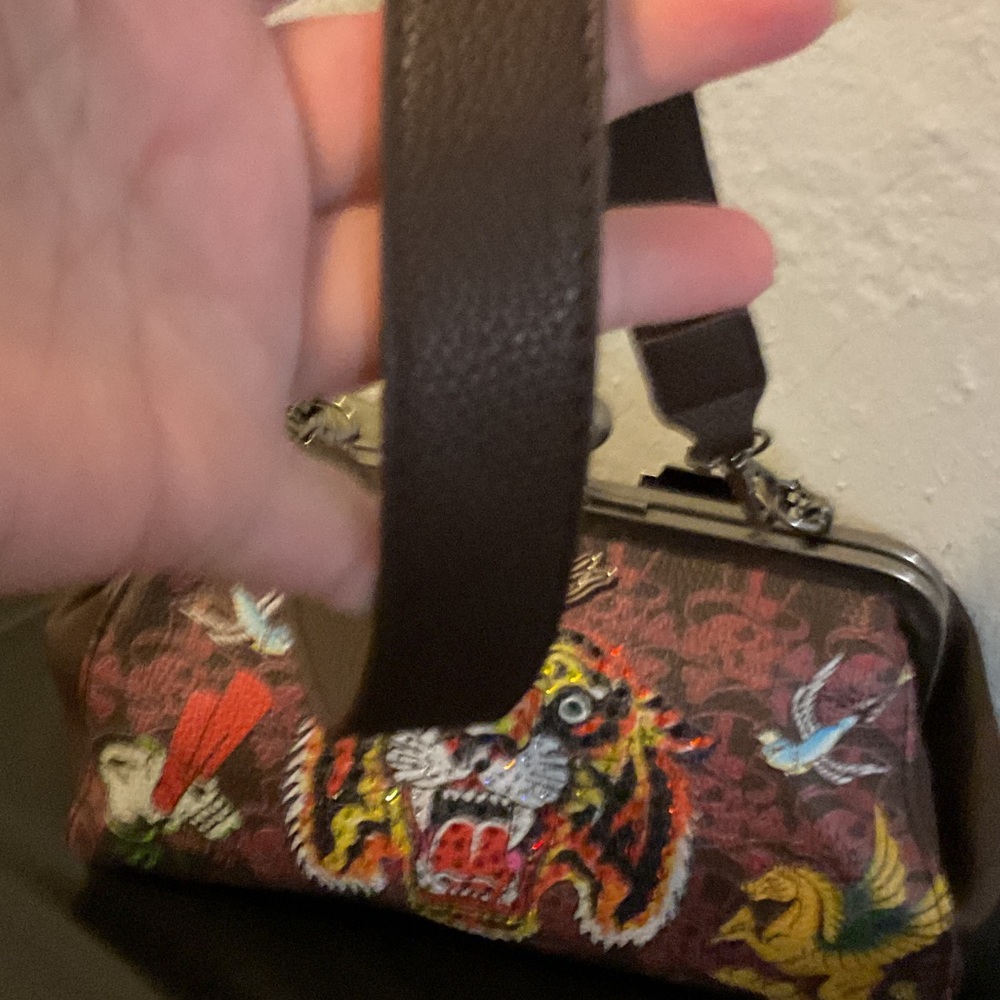 Ed Hardy Multicolor Tiger Kiss-Lock Shoulder Bag - Picture 4 of 8